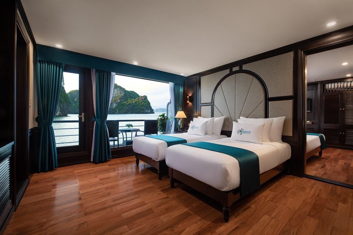 CONNECTING JUNIOR SUITE WITH PRIVATE BALCONY