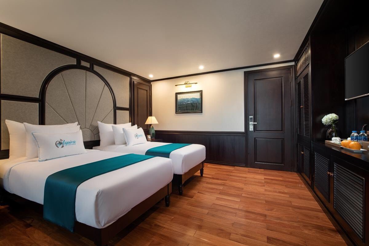 DOUBLE/ TWINS SENIOR SUITE WITH PRIVATE BALCONY